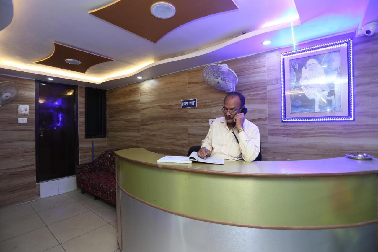 Oyo Hotel New Metro Near Phoenix United Lucknow Extérieur photo