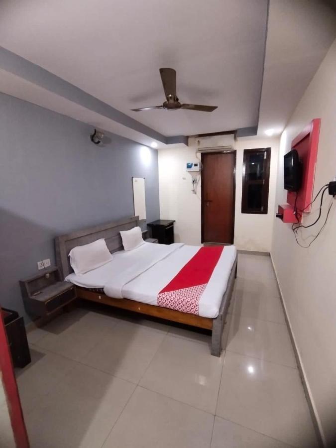 Oyo Hotel New Metro Near Phoenix United Lucknow Extérieur photo